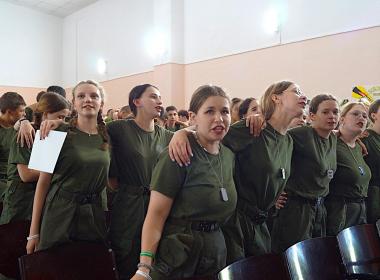 Курсанты первой смены «Время юных героев» в Кузбассе получили выпускные сертификаты