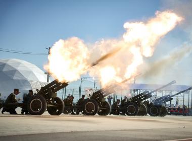 Дмитрий Шевченко встретился с семьей Абдуллиных, представляющих Центр «ВОИН» в финале «Семейной зарницы»