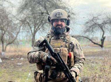 Инструкторы чеченского филиала навестили коллегу, получившего ранение при выполнении боевой задачи